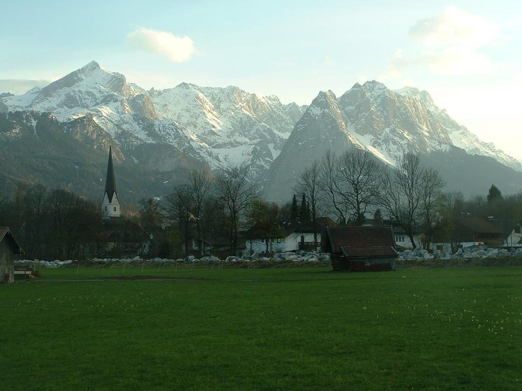 Landhaus Alpenblick Apartment Garmisch-Partenkirchen Luaran gambar